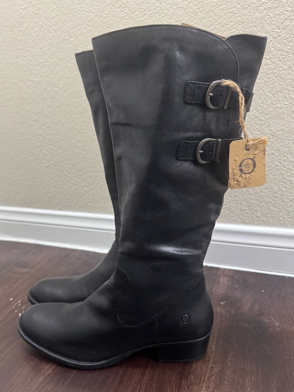 Born Berry Black Leather Knee High Riding Boots Size 11 NWOT Tall Equestrian